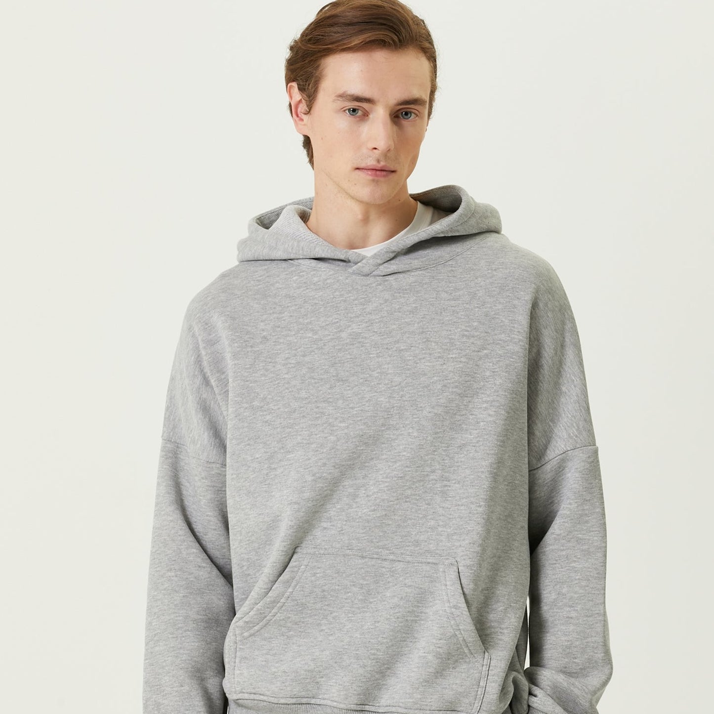 MB: Scott Oversize Hoodie Gri