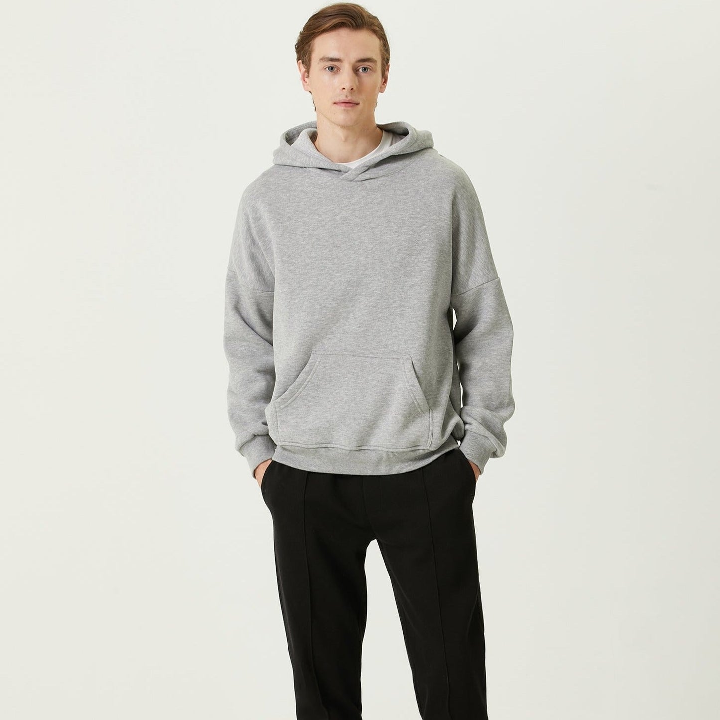 MB: Scott Oversize Hoodie Gri