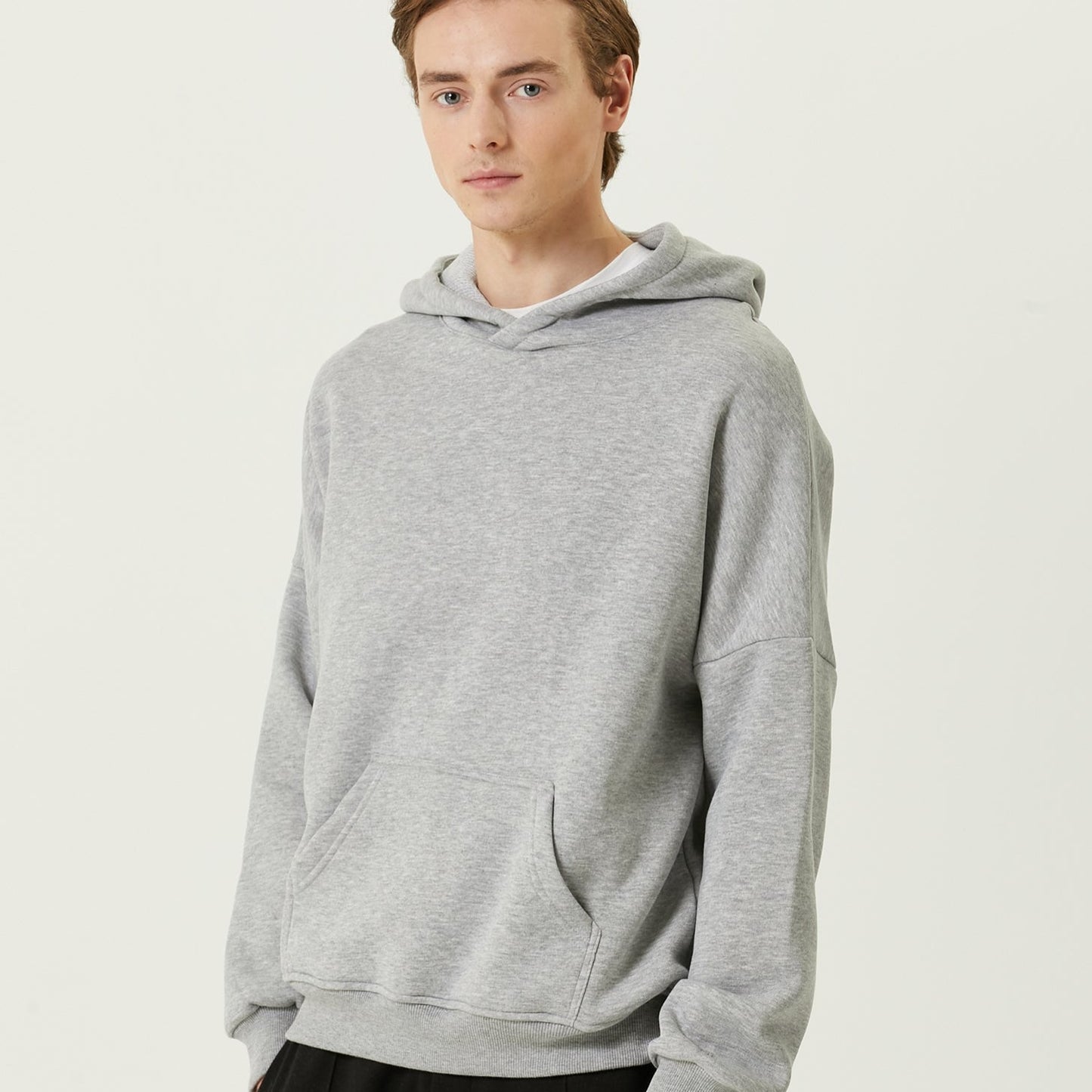 MB: Scott Oversize Hoodie Gri