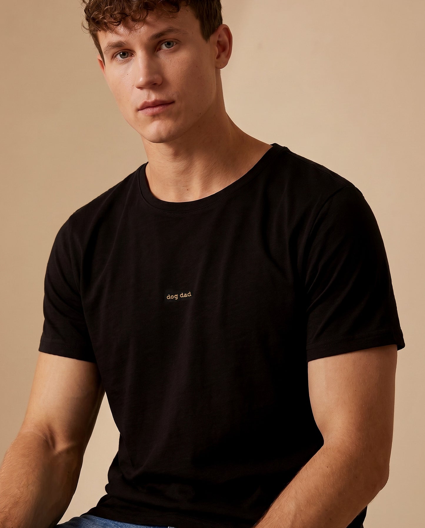Oversize "dog dad" nakışlı t-shirt - siyah