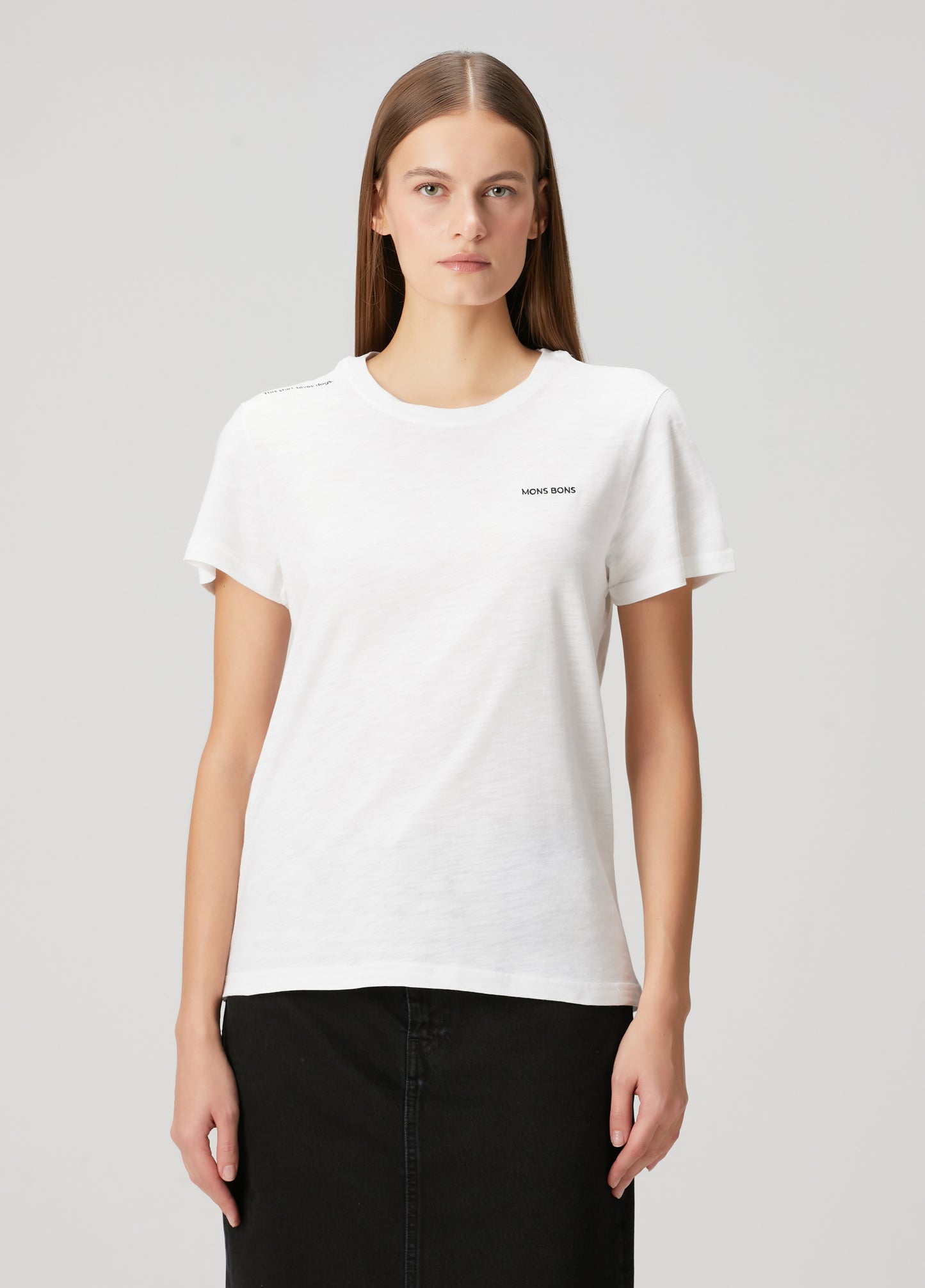 "This Shirt Saves Dogs." OVERSIZE T-shirt – Beyaz